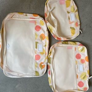 NWOT packing cubes set of 3